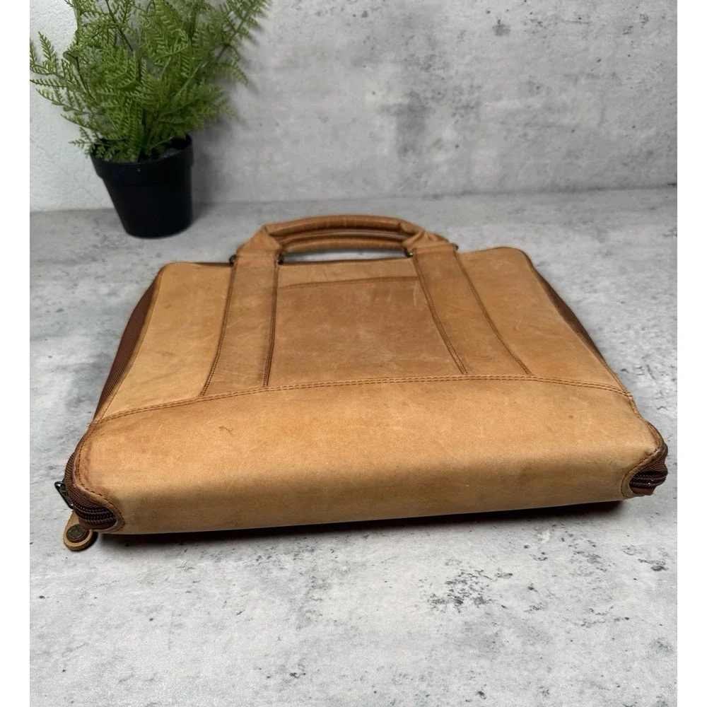 Vintage Franklin Covey leather planner